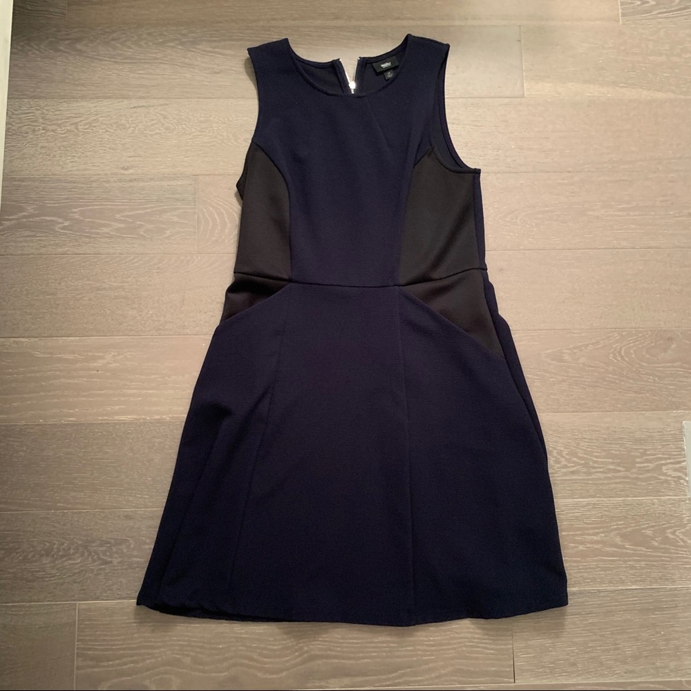 Mossimo target navy and black sleeve pocket dress